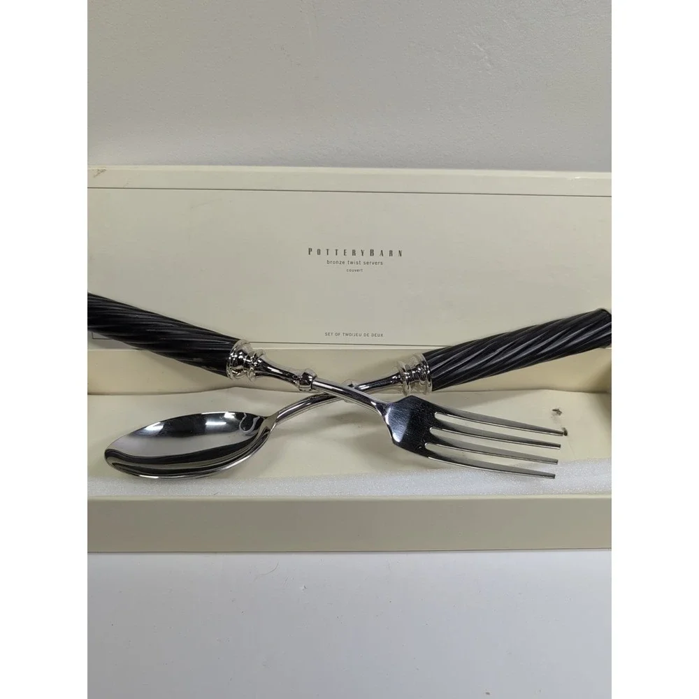 Pottery Barn‎ Twist Server Set